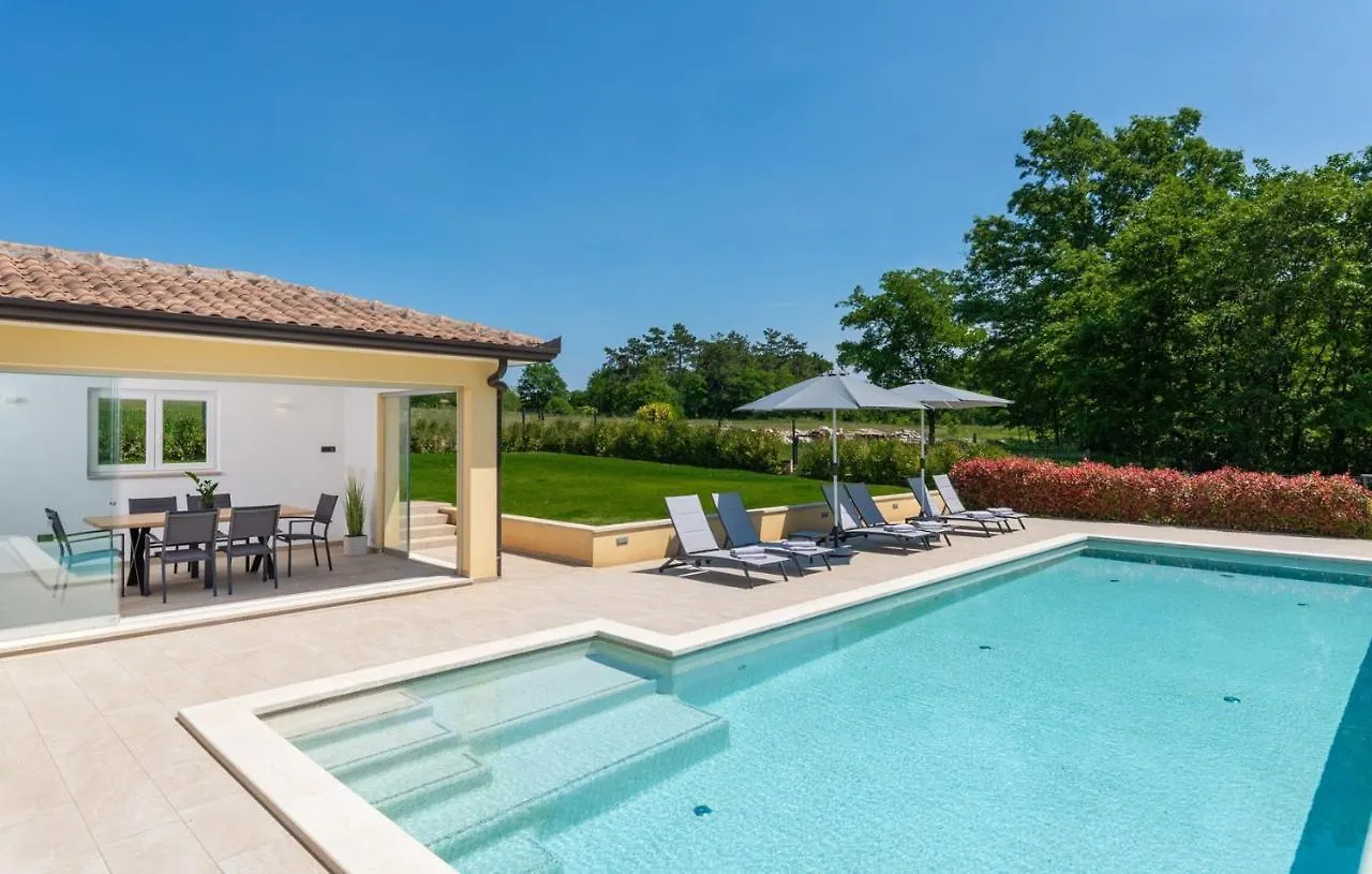 Vakantiehuis Holiday House Mateo With Private Pool Stari Pazin