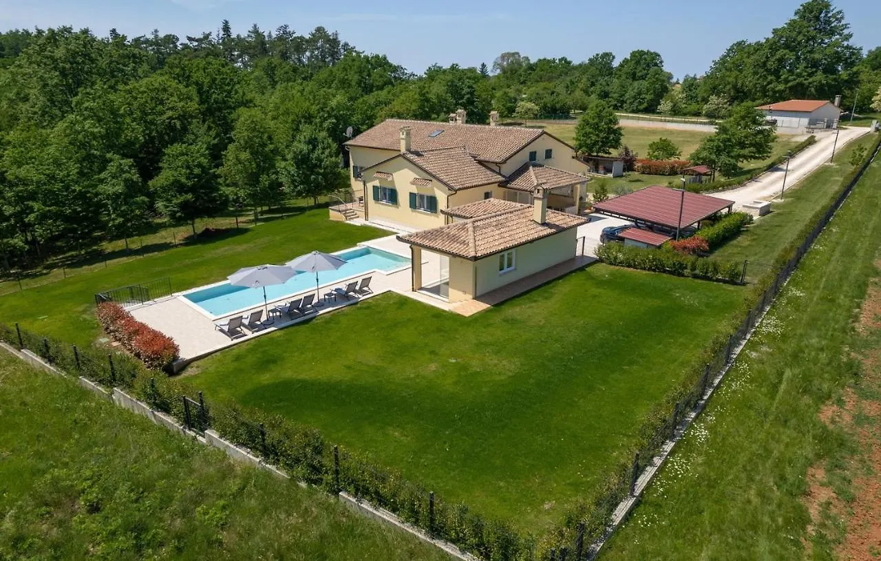 Holiday home Holiday House Mateo With Private Pool Stari Pazin