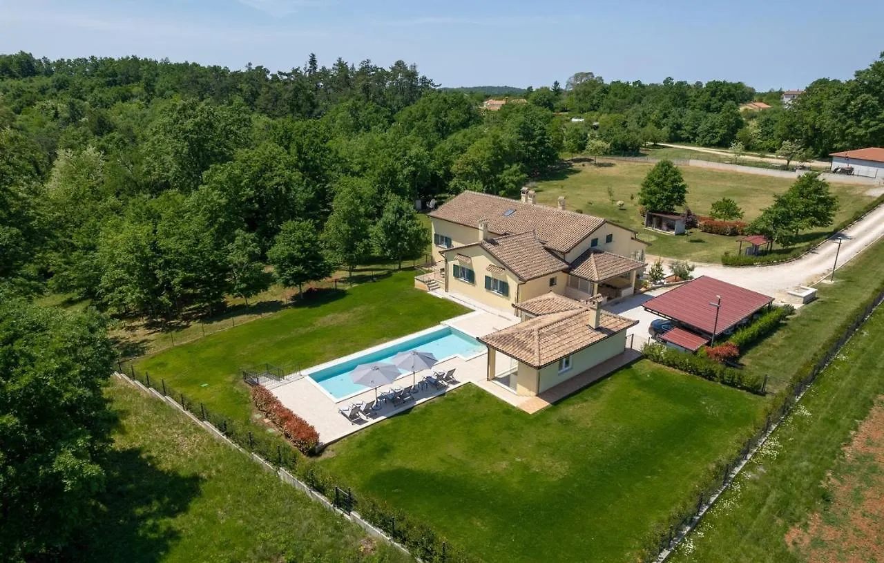 Holiday House Mateo With Private Pool Stari Pazin 0*,  Croatia