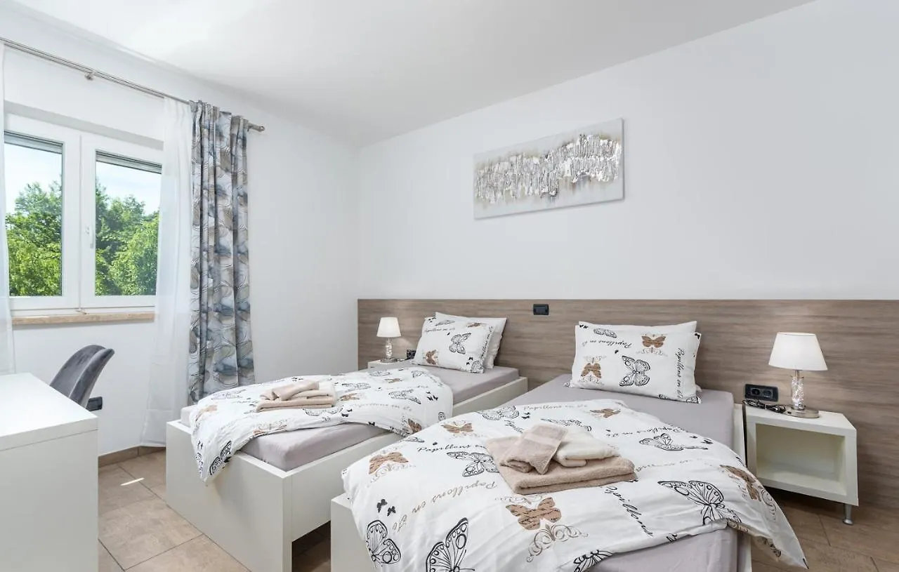 Holiday House Mateo With Private Pool Stari Pazin 0*,